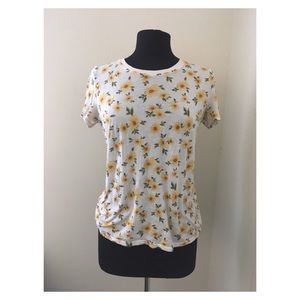Ladies Fitted Tee Shirt w/ Sunflowers